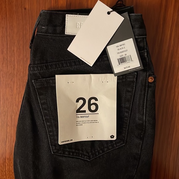 Re/Done 70s Bootcut in Black 2 - Picture 3 of 11